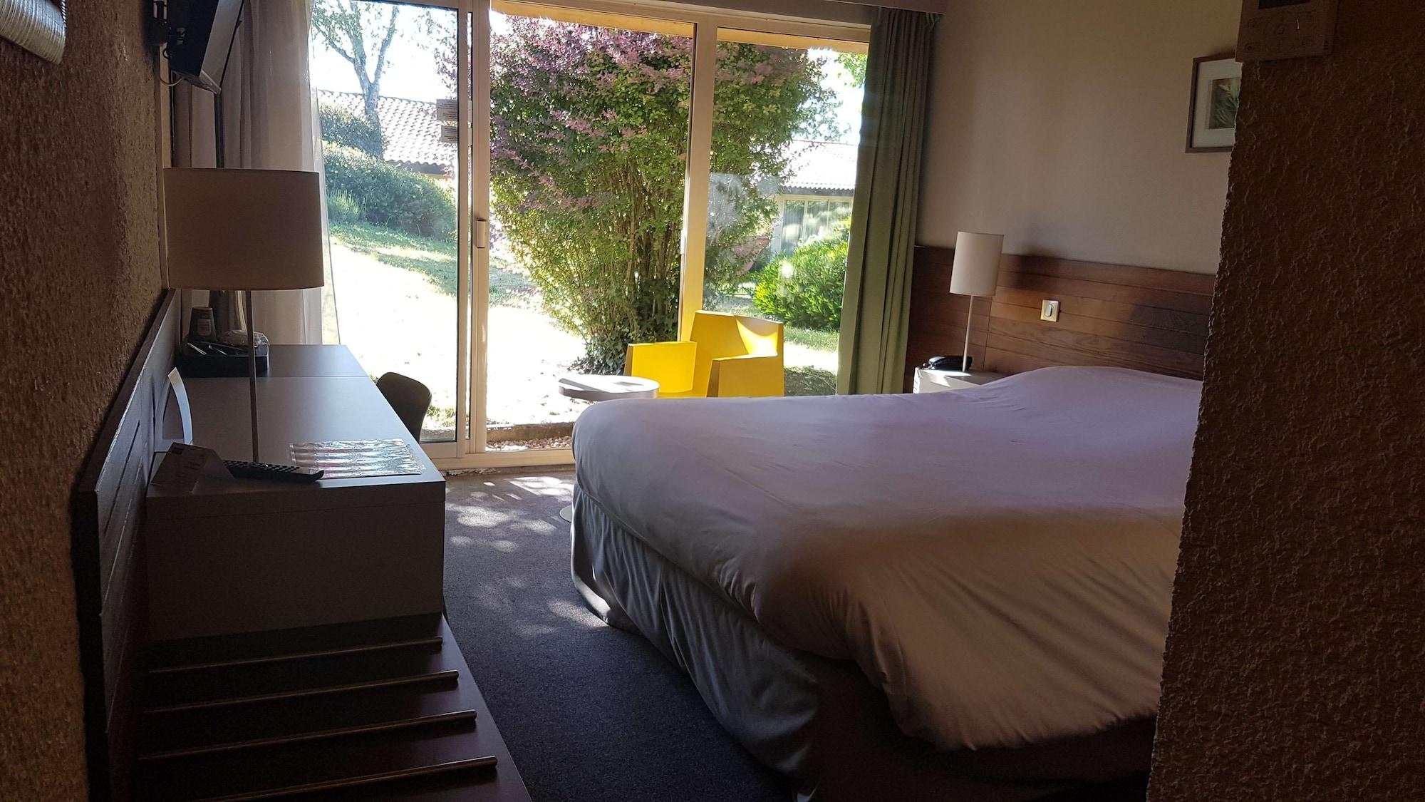 Kyriad Angouleme Nord Champniers- Hotel & Residence Exterior photo