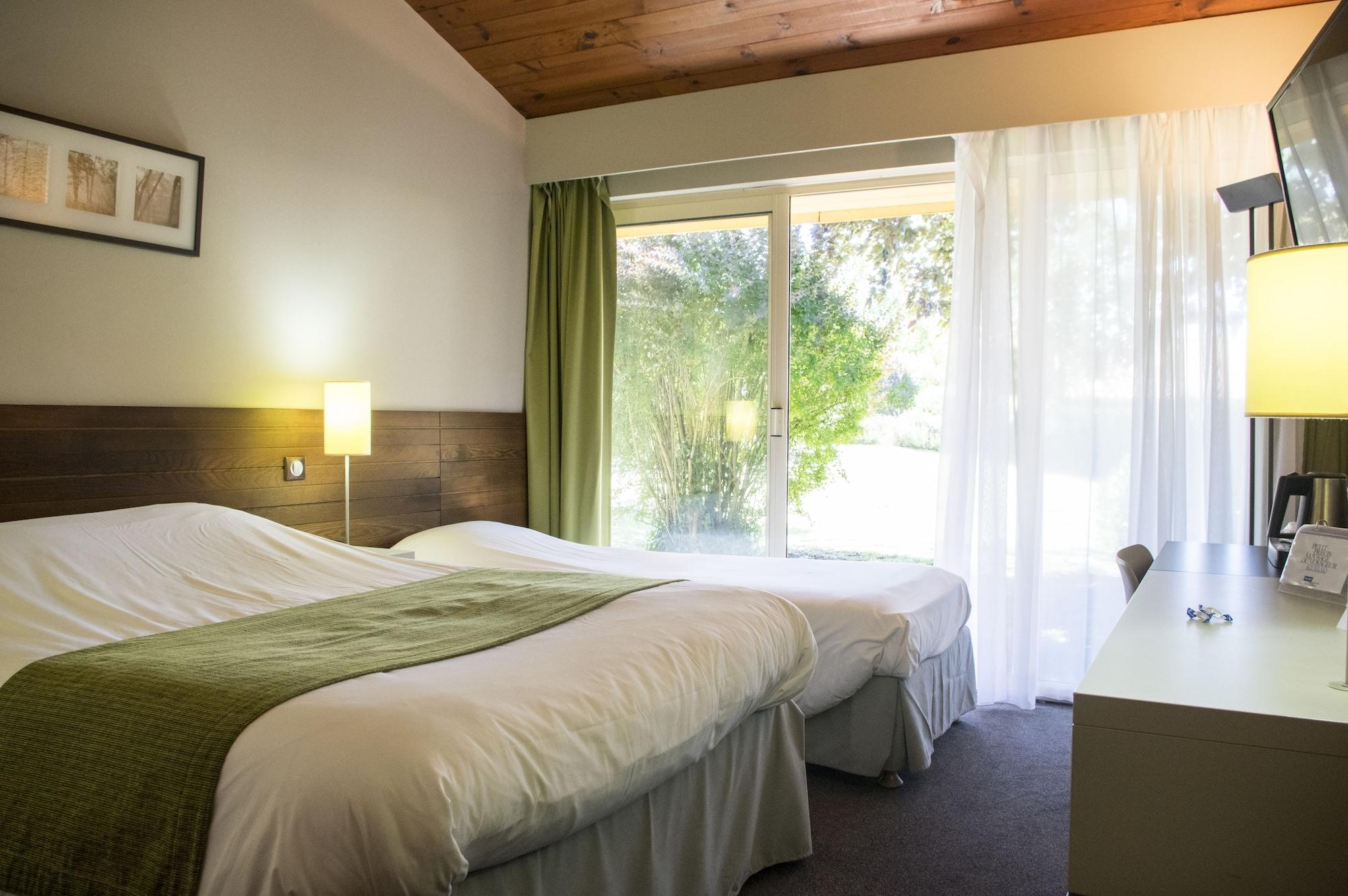 Kyriad Angouleme Nord Champniers- Hotel & Residence Exterior photo