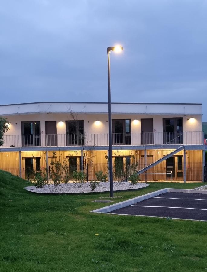 Kyriad Angouleme Nord Champniers- Hotel & Residence Exterior photo